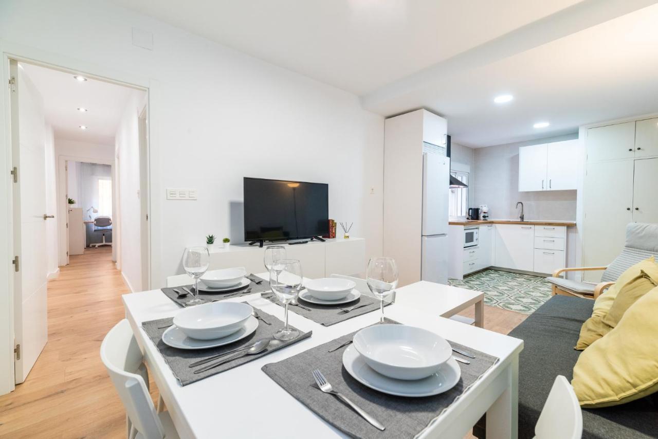 Modern Plaza De Toros Apartment With Free Parking Granada Ngoại thất bức ảnh